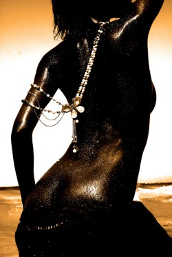 1beautybychoice:  Black Skin…  iconic image