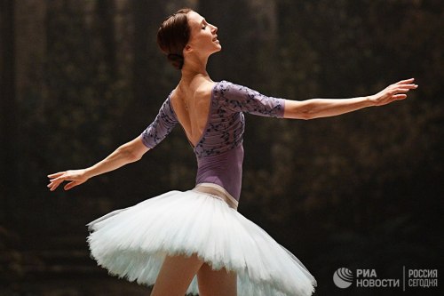 tanaquilleclercq: Svetlana Zakharova rehearses “Sleeping Beauty”.Bolshoi Theatre, J