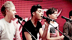 taylorswifts13:  @zaynmalik: Sometimes just the sound of someone’s voice can make