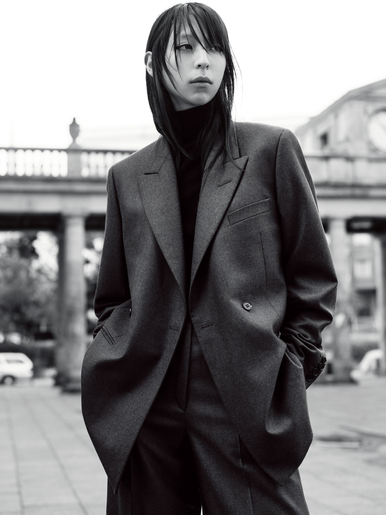 saloandseverine:  Vogue UK October 2015Damaris Goddrie &amp; Issa Lish by Karim