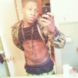 bulgesanddickprints:  I been talking to this youngsta on IG and KIK… He Likes sending me lots of pics… Bait and Tricked