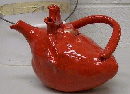 childhoodgrave: cosmic-cinnamon: treasures-and-beauty:  Anatomic Heart Teapot by ThisUsernameFails  