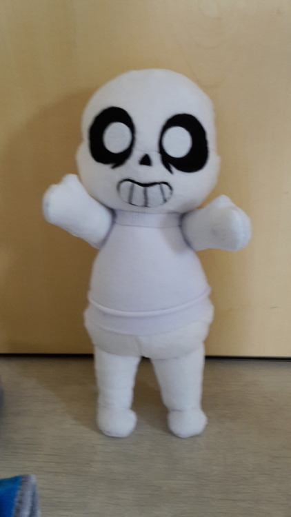 kitty-sews:  Finally done QwQ took me long enough 😥 This one was adopted by @keksbela :3  Got one person left on the list before I can finally really open commissions for the first time QwQ  I’m very nervouscited 🙈