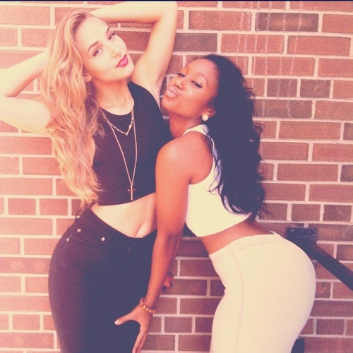 flyestfemales:  flyestfemales Karrina Lee http://lunammxiv.tumblr.com IG:@lunnaluv 