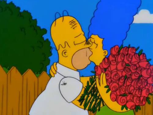 Marge:  Ay Homero te amaré hasta que explotes. Homero: Sii. Creo que se me perforó un pulmón pero… Beso            