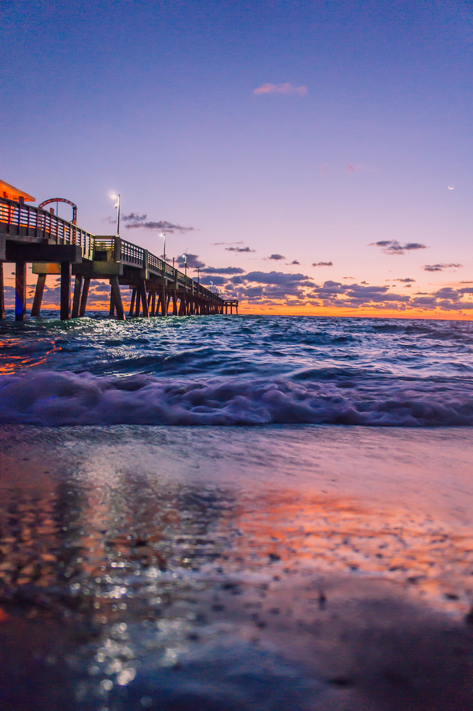 sitoutside:   Shore Sunrise   by  SooSee.Q  