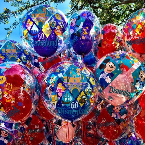 tinkeperi:Disneyland Resort Diamond Celebration:)