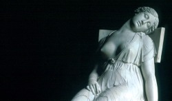 Tierradentro:  “Dying Lucretia”, 1834, Damián Campeny Y Estany.