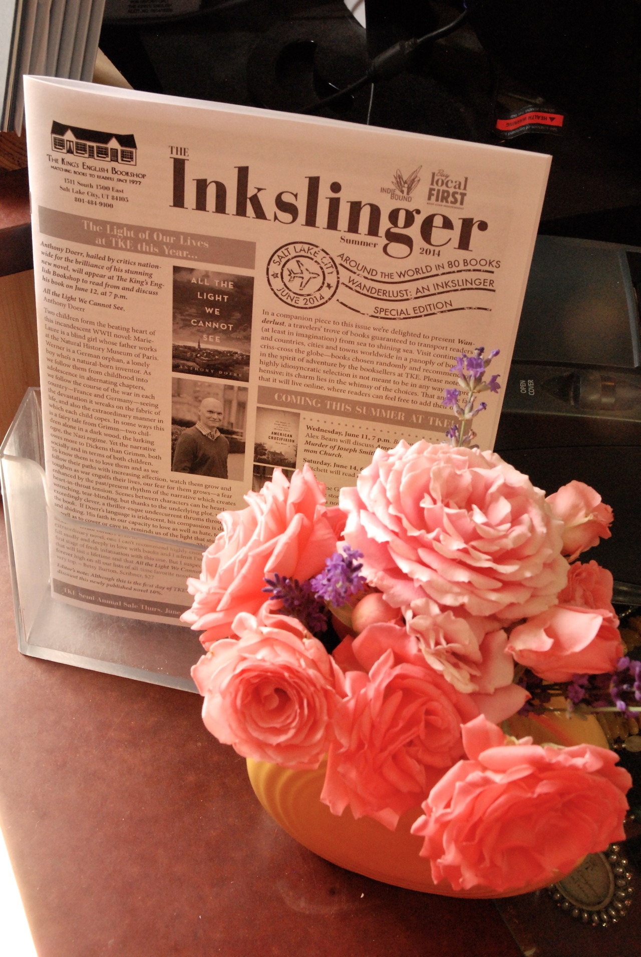 the-book-ferret:  Books &amp; Cupcakes June Book Photo Challenge Day Twenty One: