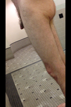 lockerroomshowers:  Furry Bush