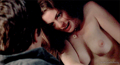 celebgoodies:  gotcelebsdaily:Anne Hathaway | Brokeback Mountain (2005)  http://celebgoodies.tumblr.com