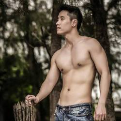 siroman91:  Handsome Viet guy &lt;3