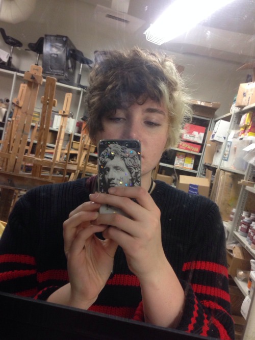 astralkiddo:Selfies in the art department supply closet