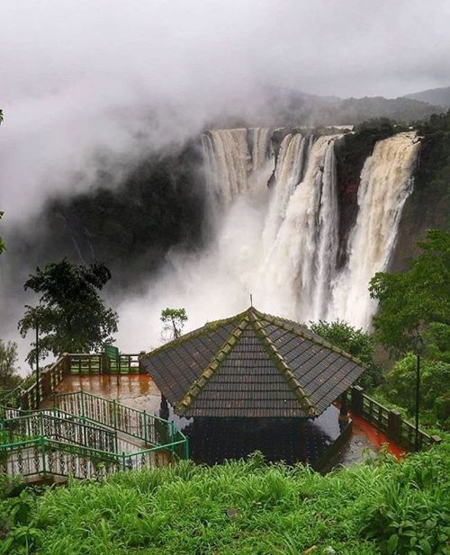 Jog Falls / India (by bahadur_subash).