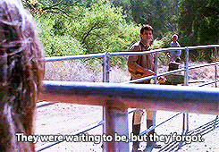 daenystormborn:  Firefly Rewatch: 1.05 (Safe) - They weren’t cows inside 