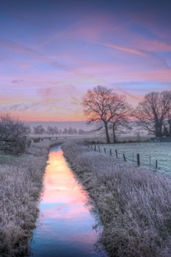 tect0nic:  Pink Sunrise by Andreas Helbig