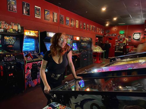 10/10, five stars, would go to @electricbatarcade any time! If you’re in Arizona, check it out! It’s a wonderful spot! #notanad #justagreatplace  (at Electric Bat Arcade) https://www.instagram.com/p/B6XPurFAqei/?igshid=f8d4lk0nzjke