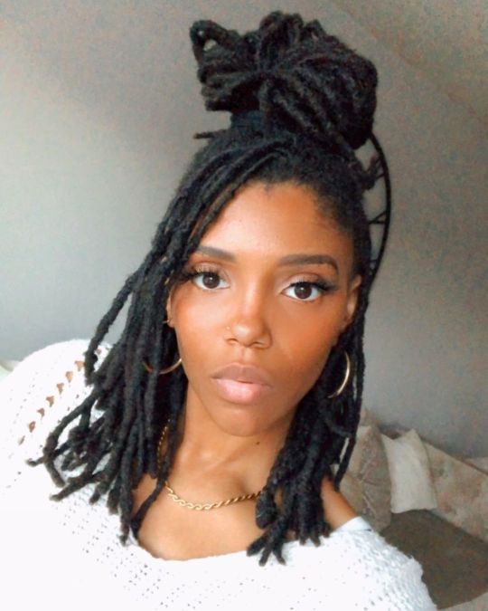 BEHOLD THE WONDEROUS BEAUTY THAT IS BLACK WOMEN WITH LOCS! THEY ARE GOD’S GIFT