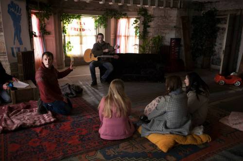 ren-walker:asgardian—angels:Simon playing guitar in 2x01bbcthreebbcamerica