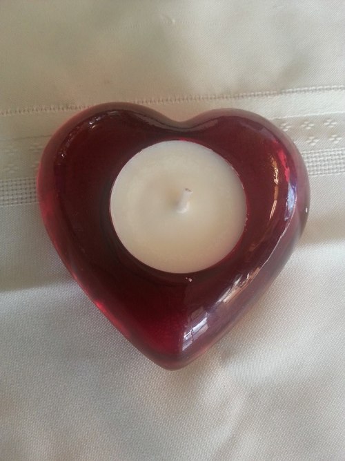 cottageartsy:  In January, a good friend of gave me a whole bunch of candle holders and bits and bob