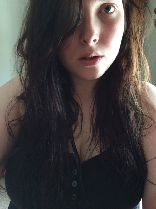 capaldi-fied:I miss my really dark hair