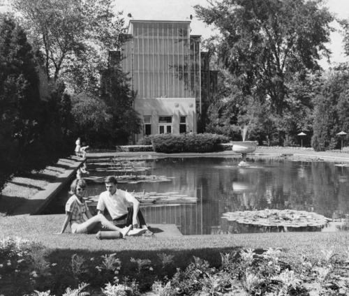 jeroenapers:  De Jewel Box is een kas gelegen in Forest Park, St. Louis, Missouri.