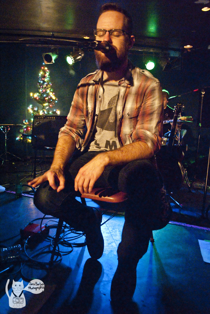 life-withoutpants:  The Wonder Years acoustic holiday party @ The Loft in Poughkeepsie