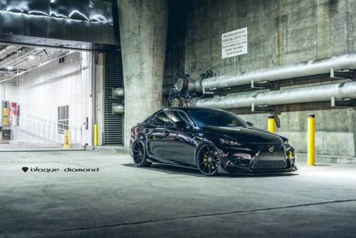 Check out this 2016 Lexus IS350 fitted w/ 20" Staggered BD11’s in a Gloss Black @blaquedi