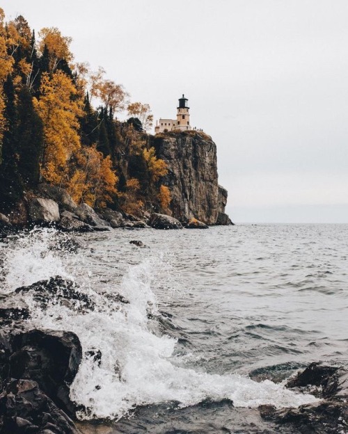 white-pumpkin:lighthouse