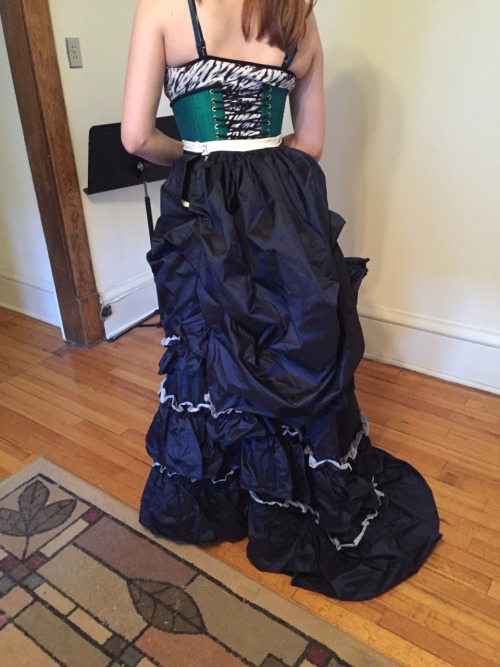 privatepenne: the-fisher-queen: IT CAME!!!!!!! The lovely dress that privatepenne made for me has ar