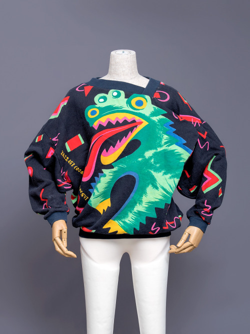 japanesefashionarchive: Kansai Yamamoto dragon sweatshirt with asymmetrical collar and flap, 1980s.