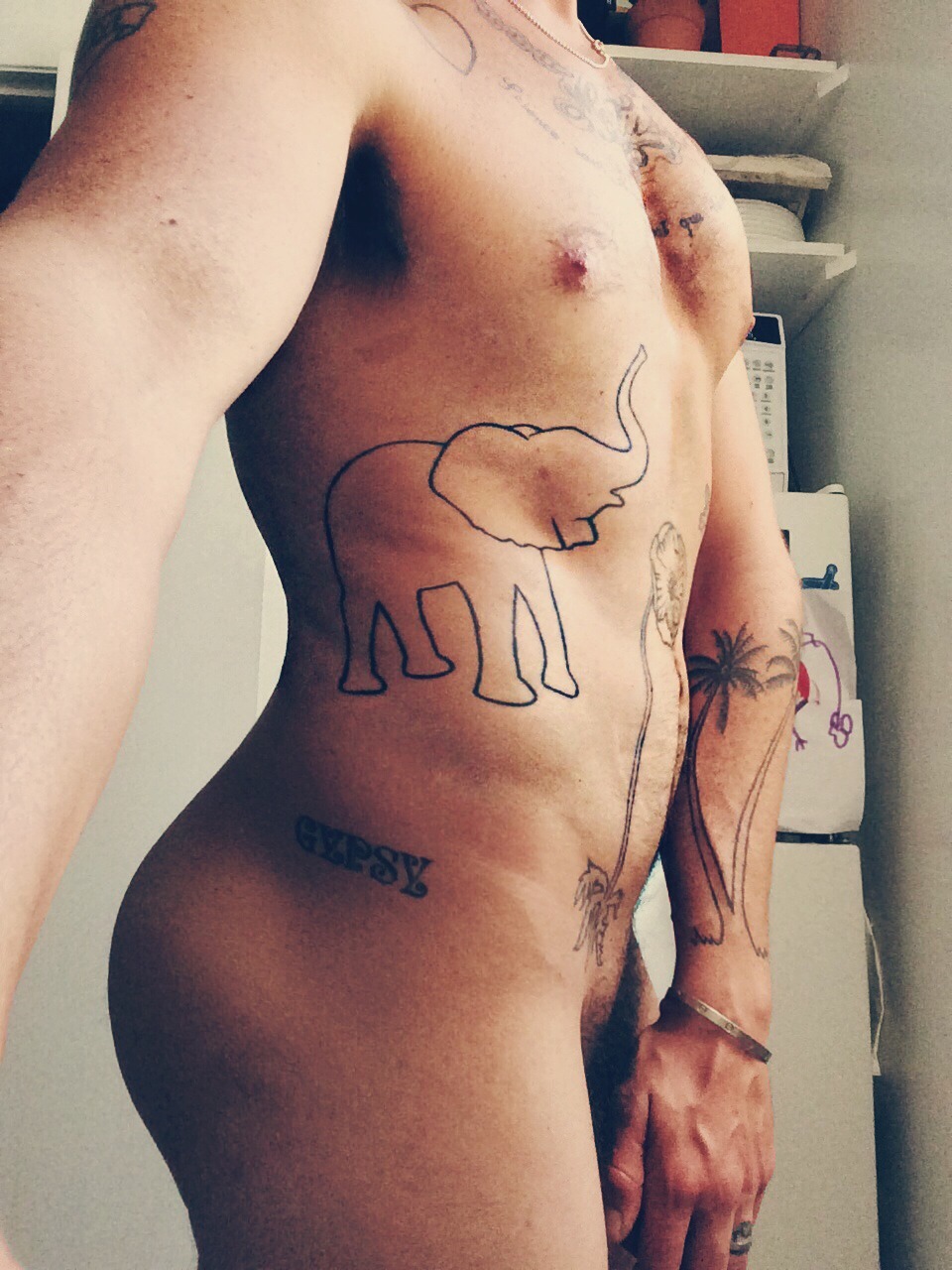 roheartlessro:  Body 😍 
