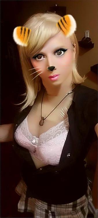babysissydollslut: my new pics in two new outfits! Stunner!!