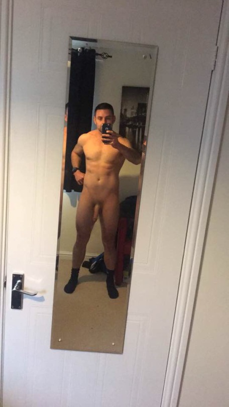 luke-winters:  blackpoolboy:  Excited Rob this morning 😝  Nice one 