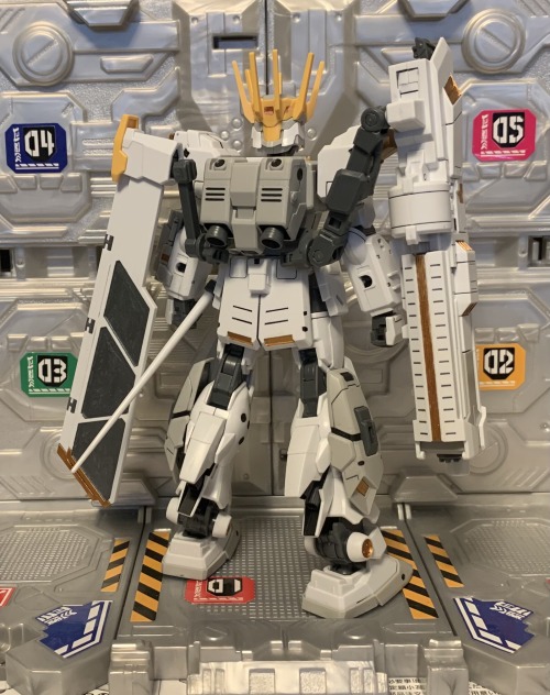 RX-80WR White Rider (ZEUS)I’ve run out of kits I’m not saving for customs, and I haven’t bought anyt