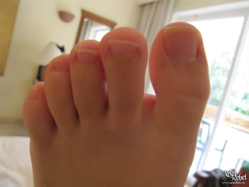 feet-paradise:Perfect Toes and Soles !!!Ariel Rebel Natural Toes beautiful girl !!!arielrebel