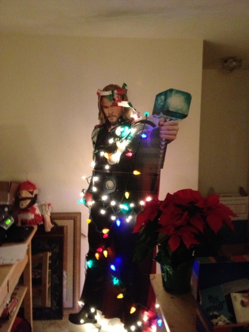 alittlethor: souryellows: O Christmas Thor, O Christmas Thor Just put my presents here.