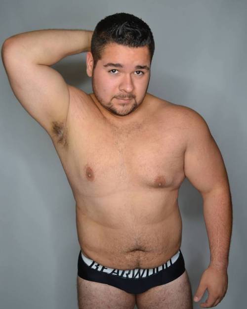 shortthickmusclebottom: osobubu1963: alberto gutierrez / u.s    bear    16/11 Wo