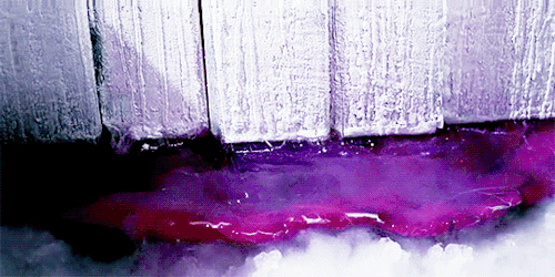 dessinnoir:“Nobody believes me about what happened tonight.”The Blob (1988)