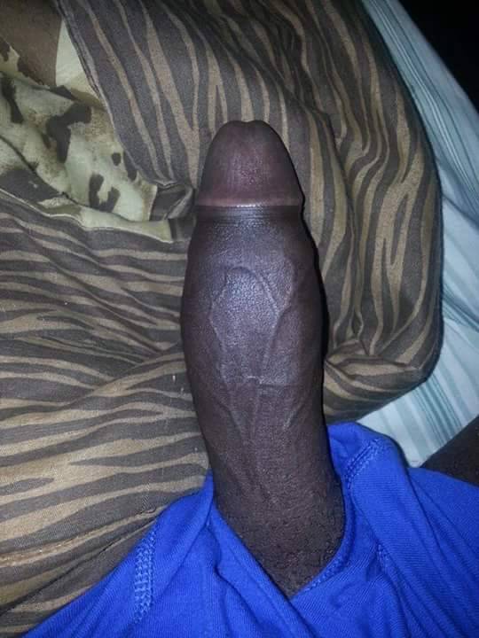 diamondd-k:  upnotches:  mysexualnature-footluver:  Damn  Skin back  Chocolate goodness