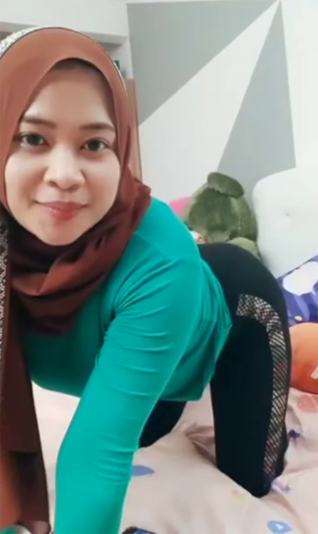 Semua Ciri Ada…muka Comel Badan Mantap Pakai Tud Tumbex