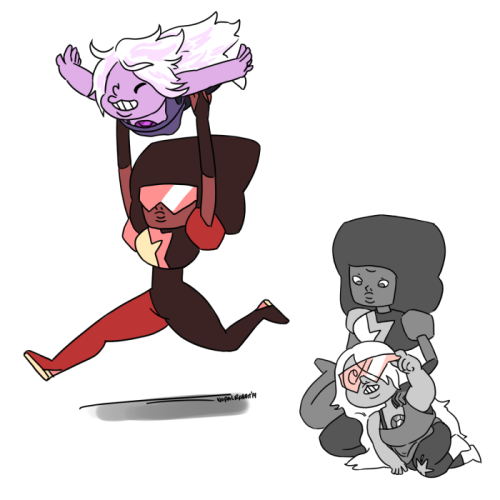 nopalrabbit:  Some cleaned up gamethyst doodles. I like their relationship, especially when they were goofing off in Steven the Swordfighter  