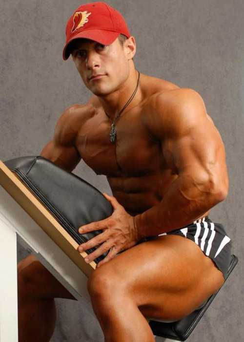 hunk-muscle:  Jeff Olcsvary 