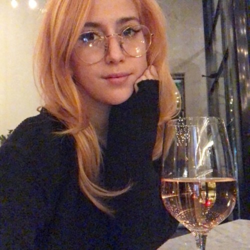 When your hair matches your drink 💕 (at Kettle Black) https://www.instagram.com/p/BuIIlKDBipt/?utm_source=ig_tumblr_share&igshid=uwrbsc0v2sde