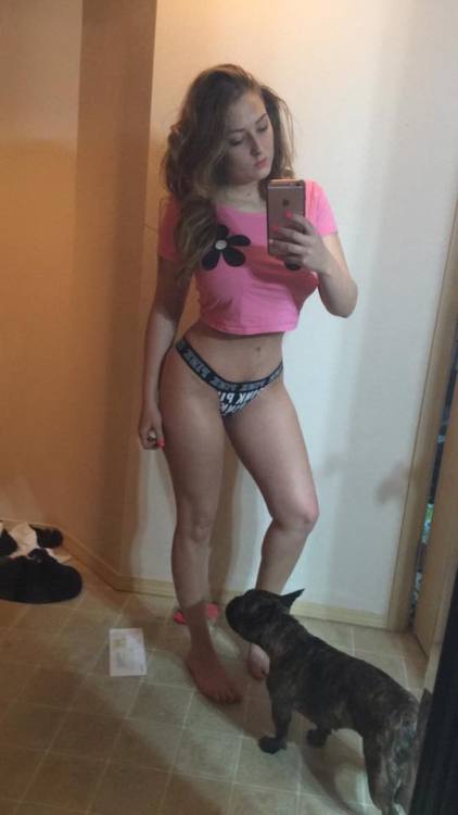 exposedsluts101: dumbsltxpose3: italktoangels: Kayla Mills exposed Good slut What a dumb slut. But t