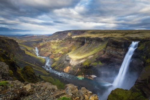 radivs:  Waterfalls by Marcelo Castro  | 500px | Facebook | Google+ 1 | 2 | 3 | 4 | 5 | 6 | 7 | 8 