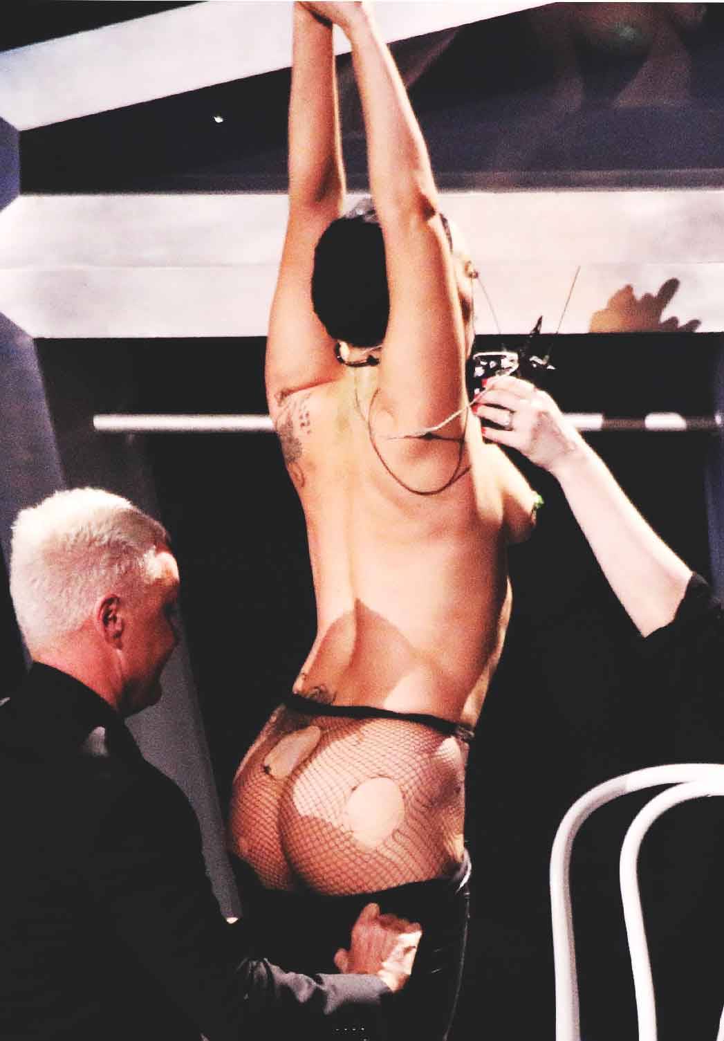 Aüss Of Gaga