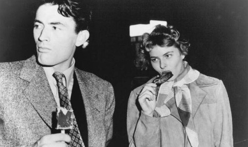 Gregory Peck and Ingrid Bergman having a break on the set of Spellbound, 1944.  #gregorypeck #spellb