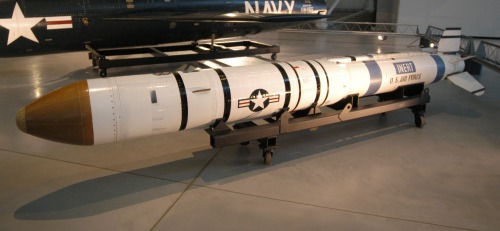 enrique262:ASM-135 ASAT air-launched anti-satellite multistage missile, designed to be carried exclu