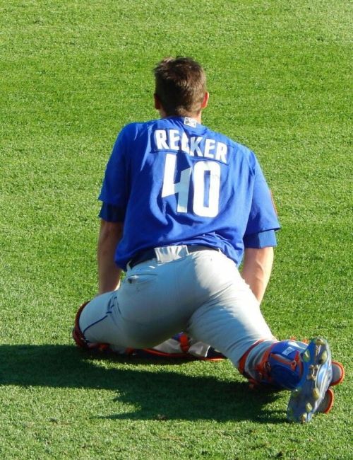 fuckyeahanthonyreckersbutt: and on the 7th day, God created Anthony Recker’s butt Spring train